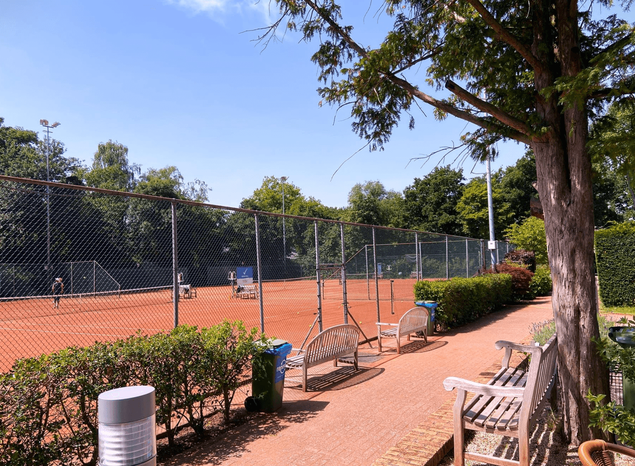 Larense Lawn Tennis Club
