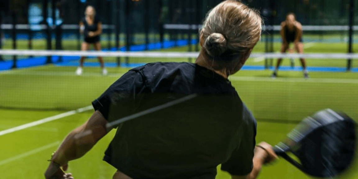 Indoor Padel Kapelle